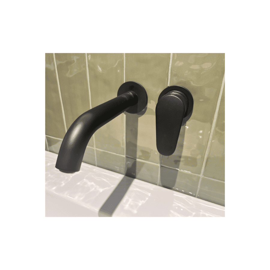 KOMPLET RIVO CRNA MAT; zidna miješalica za umivaonik 18 cm; s podžbuknim tijelom; iz izložbe Zagreb