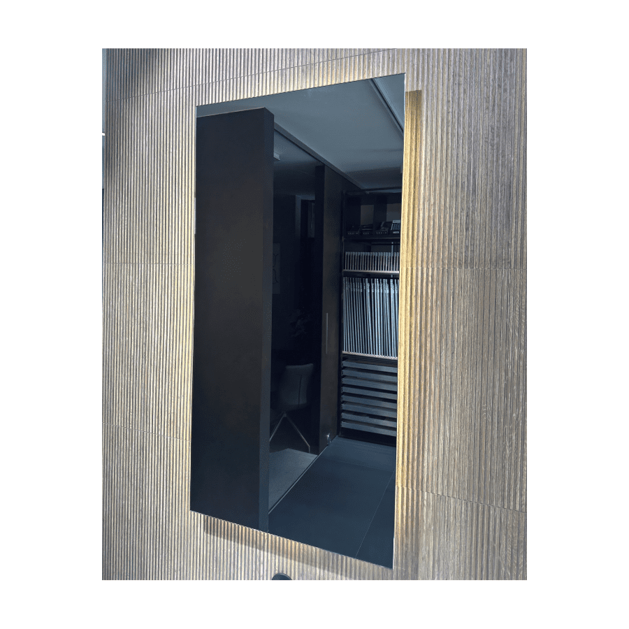 LED collection; ogledalo 50x99h cm, pozadinska rasvjeta; iz izložbe Rijeka